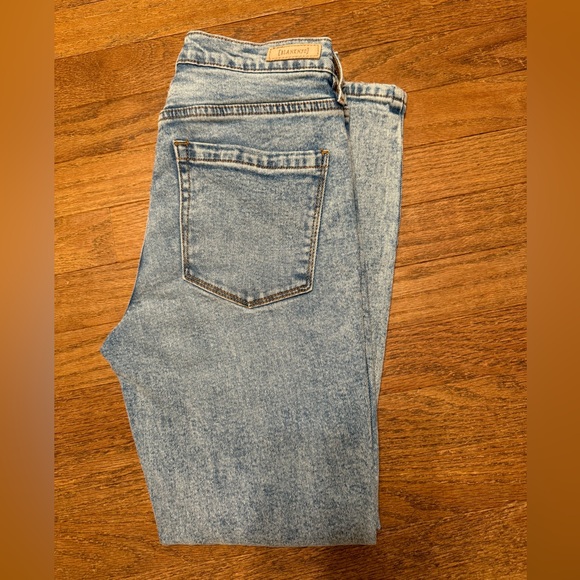 [BLANKNYC] The Bond Distressed Jeans - Picture 7 of 7